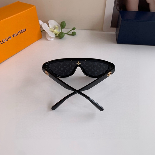 ルイヴィトンサングラス着用イメージ